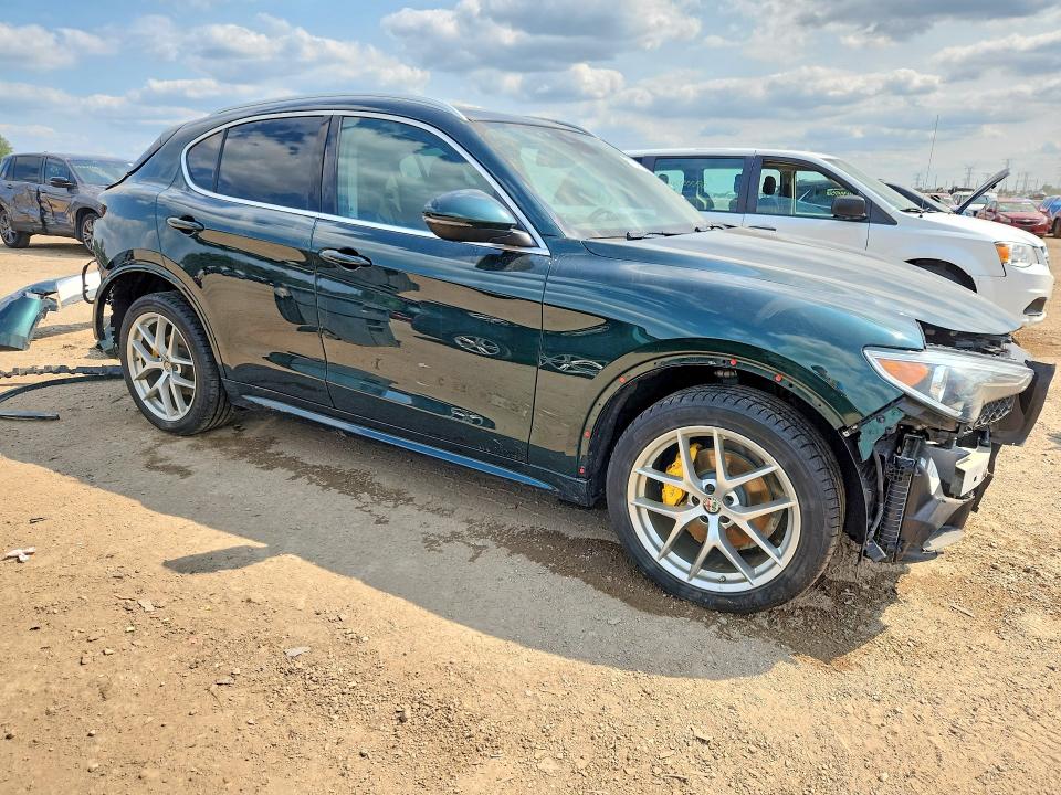 Продаж на аукціоні авто 2021 Alfa Romeo Stelvio, vin: ZASPAKBNXM7D00195, номер лоту: 61140136