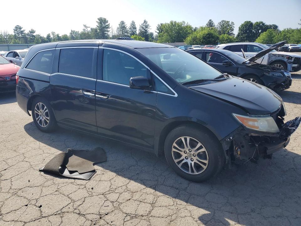 58397216 :رقم المزاد ، 5FNRL5H67DB070493 vin ، 2013 Honda Odyssey مزاد بيع