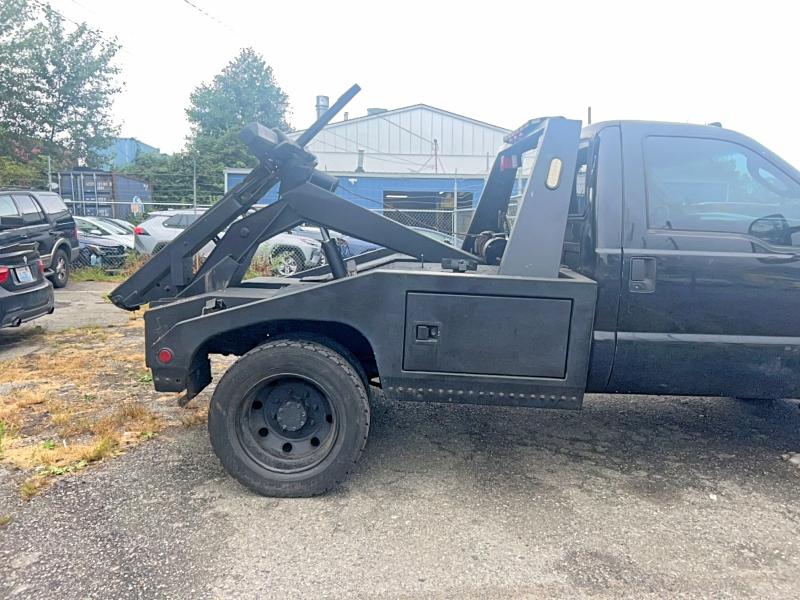 61806786 :رقم المزاد ، 1FDXF46P34EC95608 vin ، 2004 Ford F450 مزاد بيع