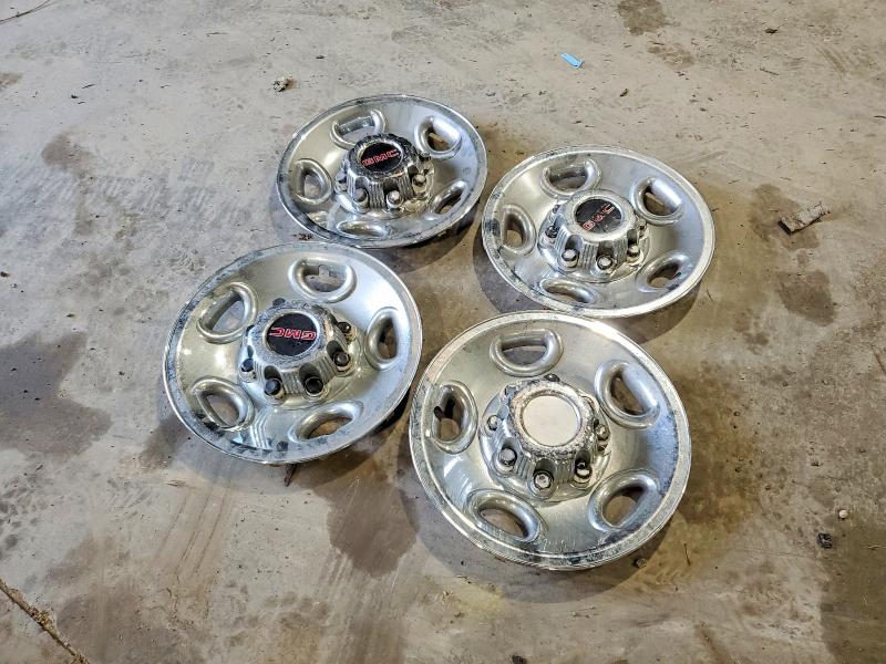 62425346 :رقم المزاد ، 1GTHK24U02E305736 vin ، 2002 Gmc Sierra مزاد بيع