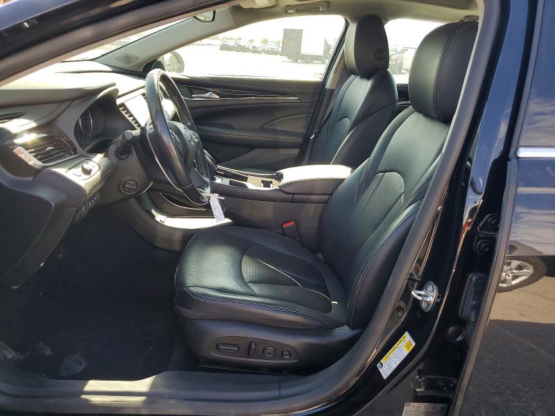 61544516 :رقم المزاد ، 1G4ZR5SS8HU159048 vin ، 2017 Buick Lacrosse مزاد بيع