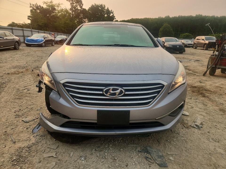 60800576 :رقم المزاد ، 5NPE24AF7HH493443 vin ، 2017 Hyundai Sonata مزاد بيع