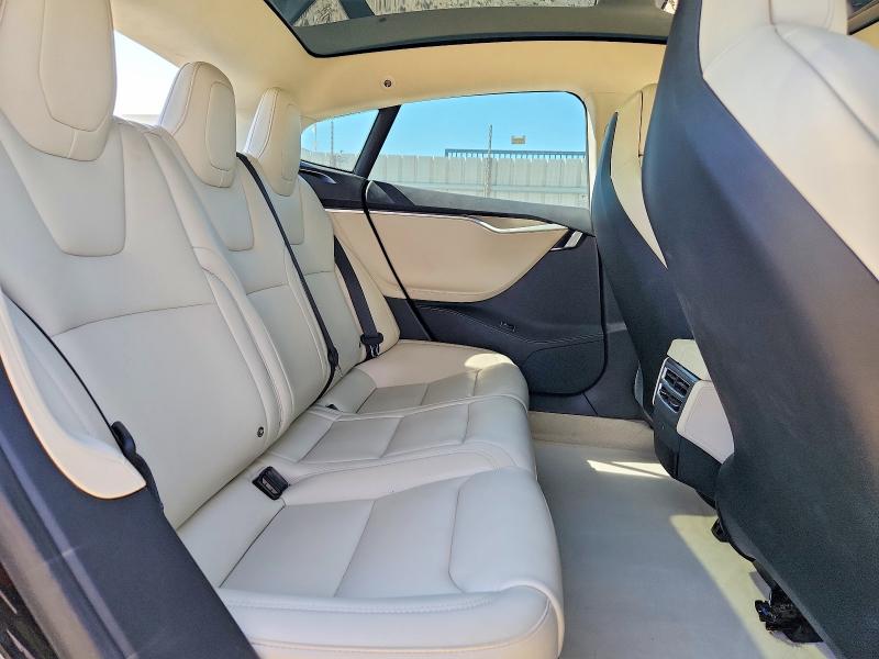 Продажа на аукционе авто 2017 Tesla Model S, vin: 5YJSA1E16HF225971, номер лота: 62623586