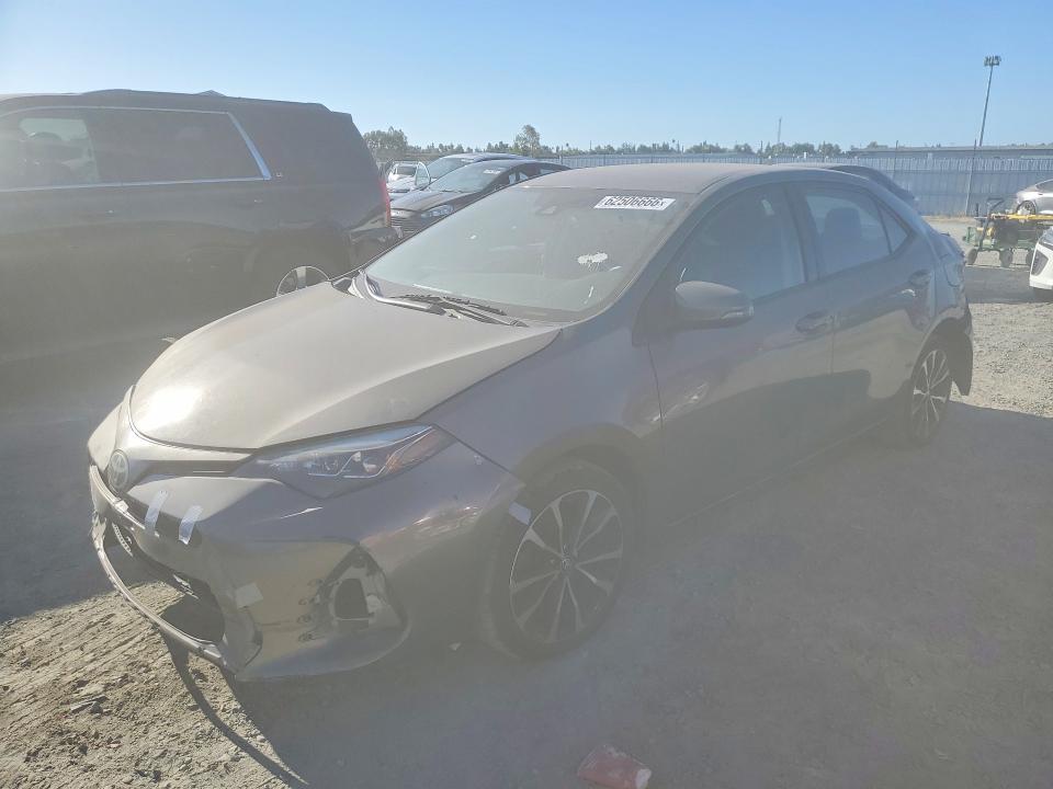 Продажа на аукционе авто 2017 Toyota Corolla, vin: 5YFBURHE3HP649147, номер лота: 62506666