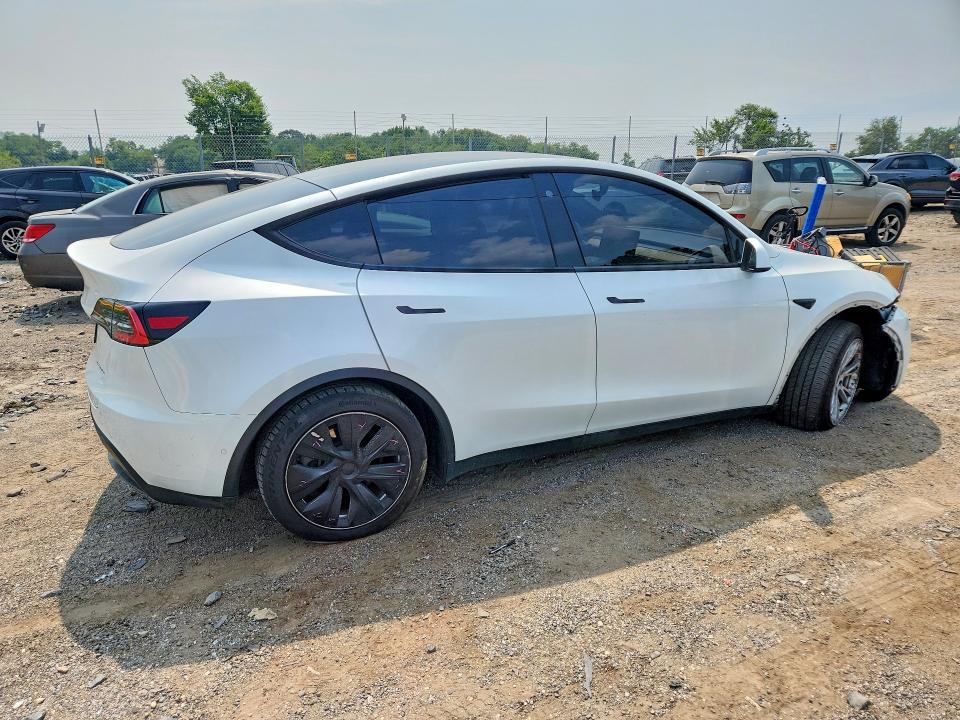 61936016 :رقم المزاد ، 5YJYGDEE9MF145202 vin ، 2021 Tesla Model Y مزاد بيع
