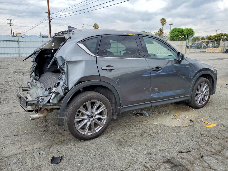 Продаж на аукціоні авто 2020 Mazda Cx-5, vin: JM3KFADM8L0729465, номер лоту: 61616016