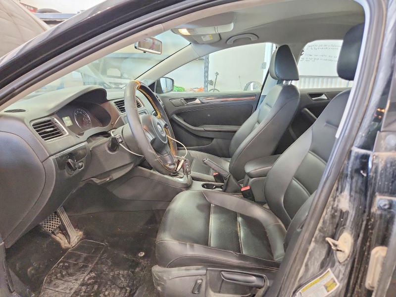 60050646 :رقم المزاد ، 3VWD17AJ0EM437335 vin ، 2014 Volkswagen Jetta مزاد بيع