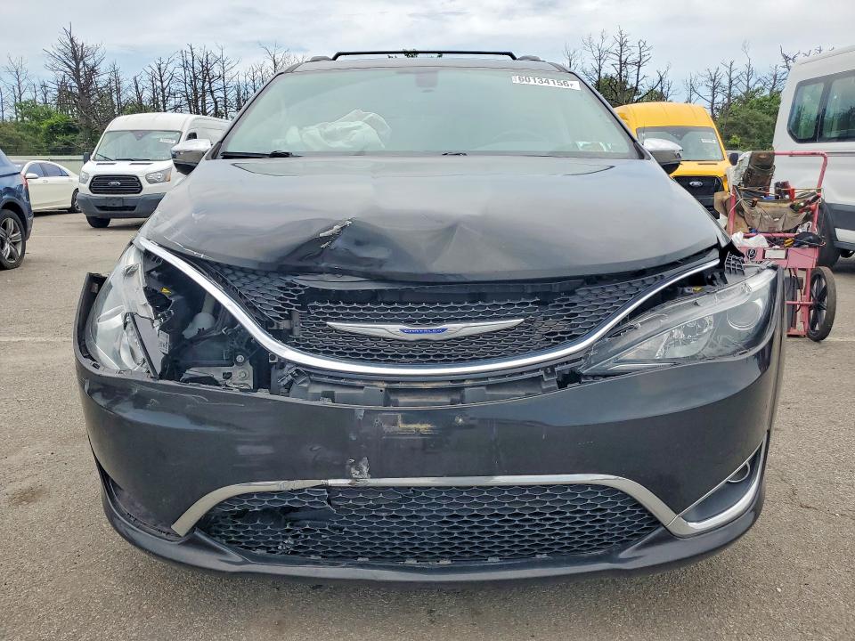 60134156 :رقم المزاد ، 2C4RC1GG8LR290165 vin ، 2020 Chrysler Pacifica مزاد بيع