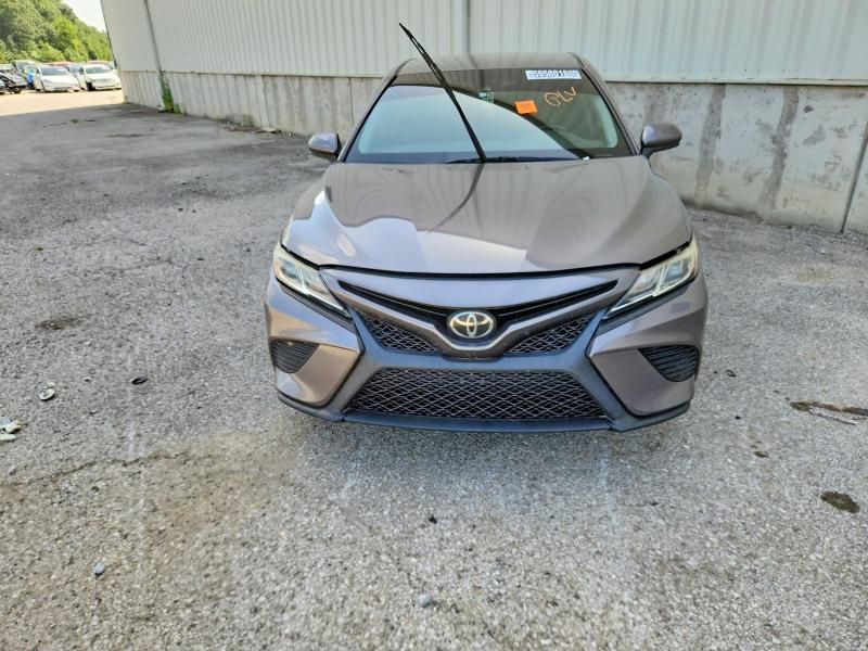 2020 Toyota Camry მანქანა იყიდება აუქციონზე, vin: 4T1G11AK8LU884103, აუქციონის ნომერი: 59580186
