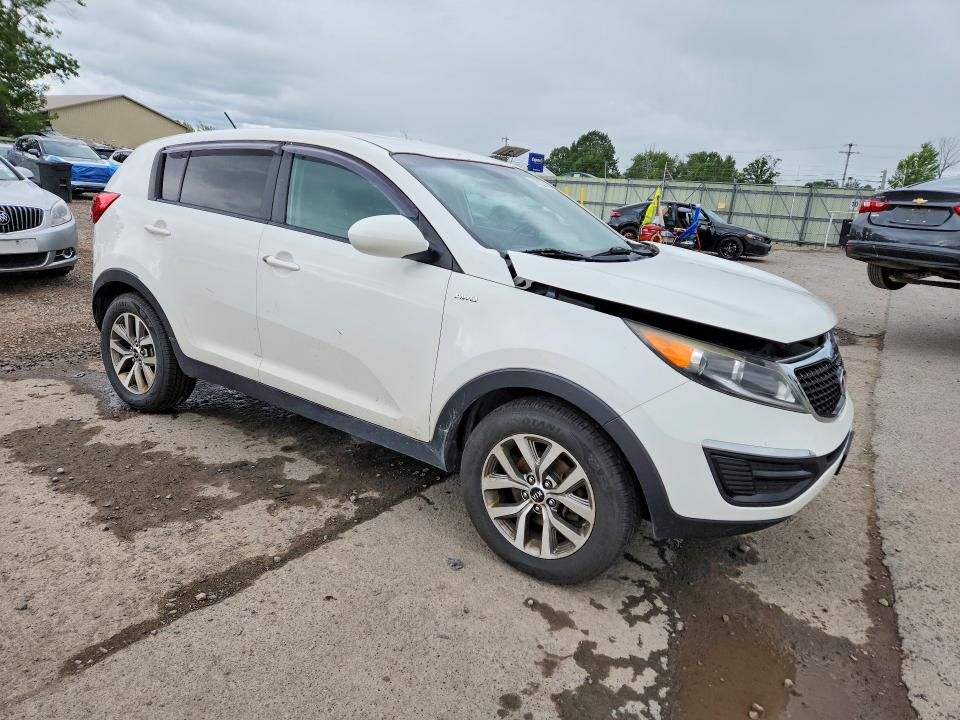 61802886 :رقم المزاد ، KNDPBCAC6G7840336 vin ، 2016 Kia Sportage مزاد بيع