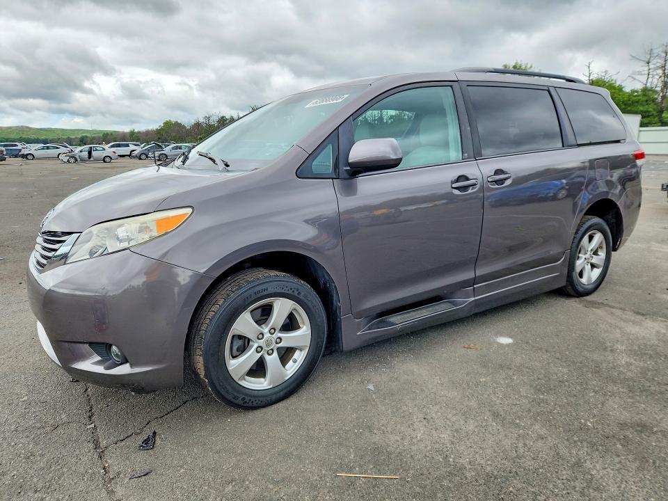 Auction sale of the 2013 Toyota Sienna, vin: 5TDKK3DC3DS371908, lot number: 62880966