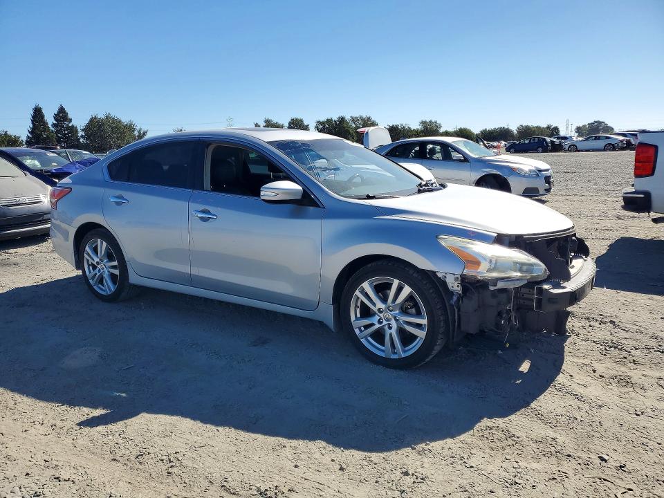Продажа на аукционе авто 2013 Nissan Altima, vin: 1N4BL3AP2DN532376, номер лота: 62680646