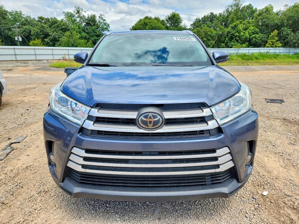 Продажа на аукционе авто 2019 Toyota Highlander, vin: 5TDJZRFH9KS971834, номер лота: 61668506