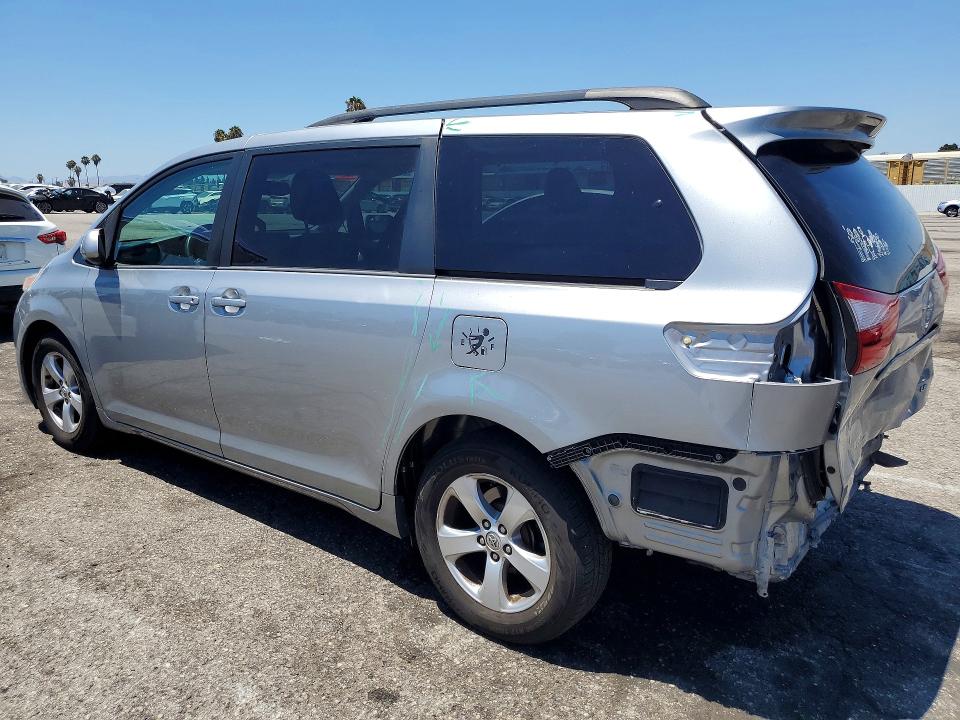 2017 Toyota Sienna მანქანა იყიდება აუქციონზე, vin: 5TDKZ3DC4HS836245, აუქციონის ნომერი: 61557026
