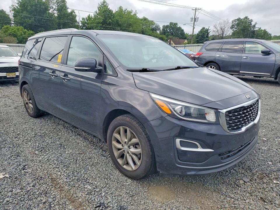 61927356 :رقم المزاد ، KNDMB5C16L6574830 vin ، 2020 Kia Sedona مزاد بيع