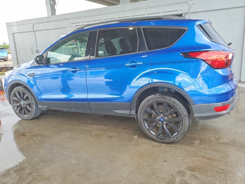 Продажа на аукционе авто 2019 Ford Escape, vin: 1FMCU0GD9KUC45008, номер лота: 63145096