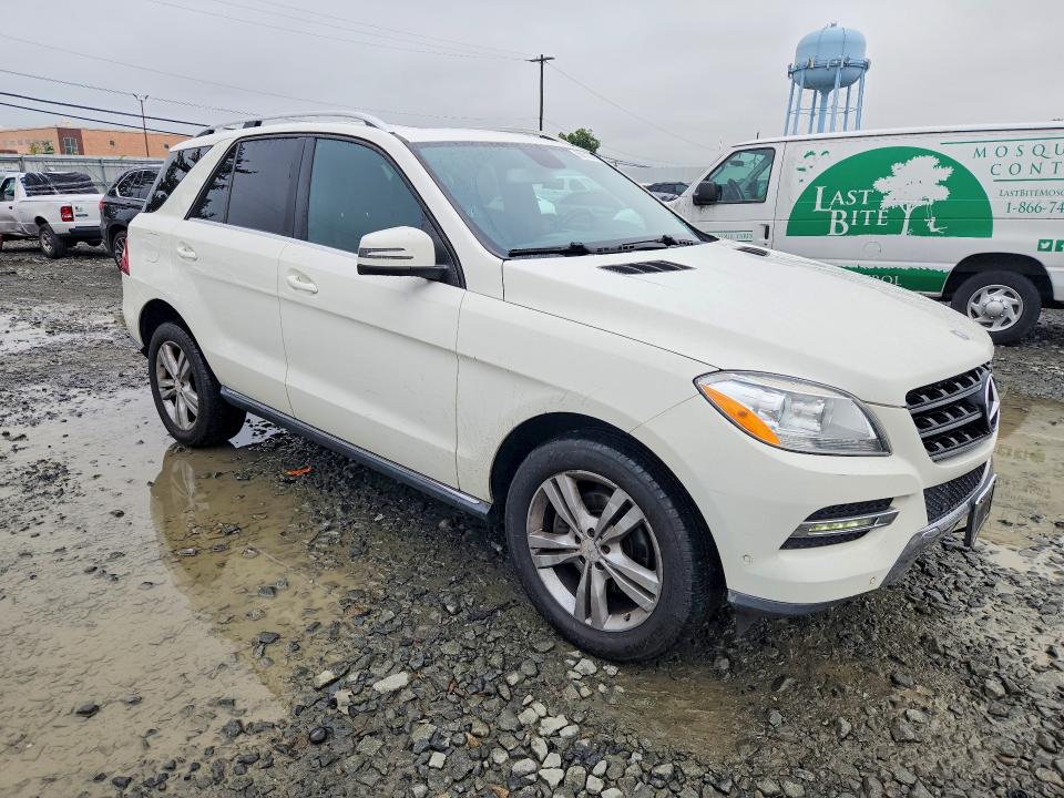 2013 Mercedes-benz Ml მანქანა იყიდება აუქციონზე, vin: 4JGDA5HB2DA195242, აუქციონის ნომერი: 60110716