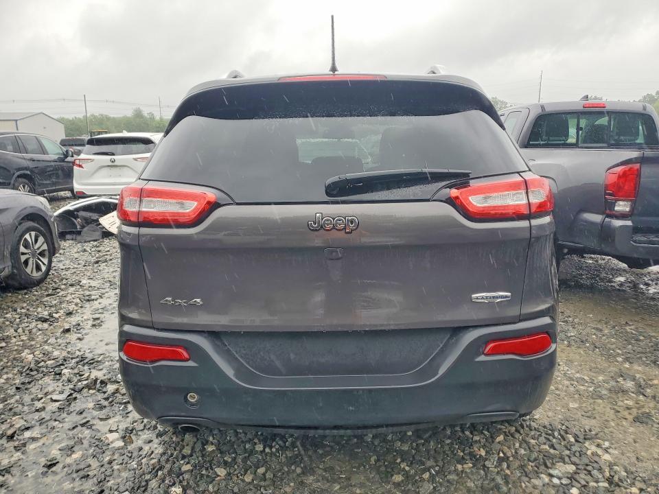 59621806 :رقم المزاد ، 1C4PJMLB9JD607556 vin ، 2018 Jeep Cherokee مزاد بيع