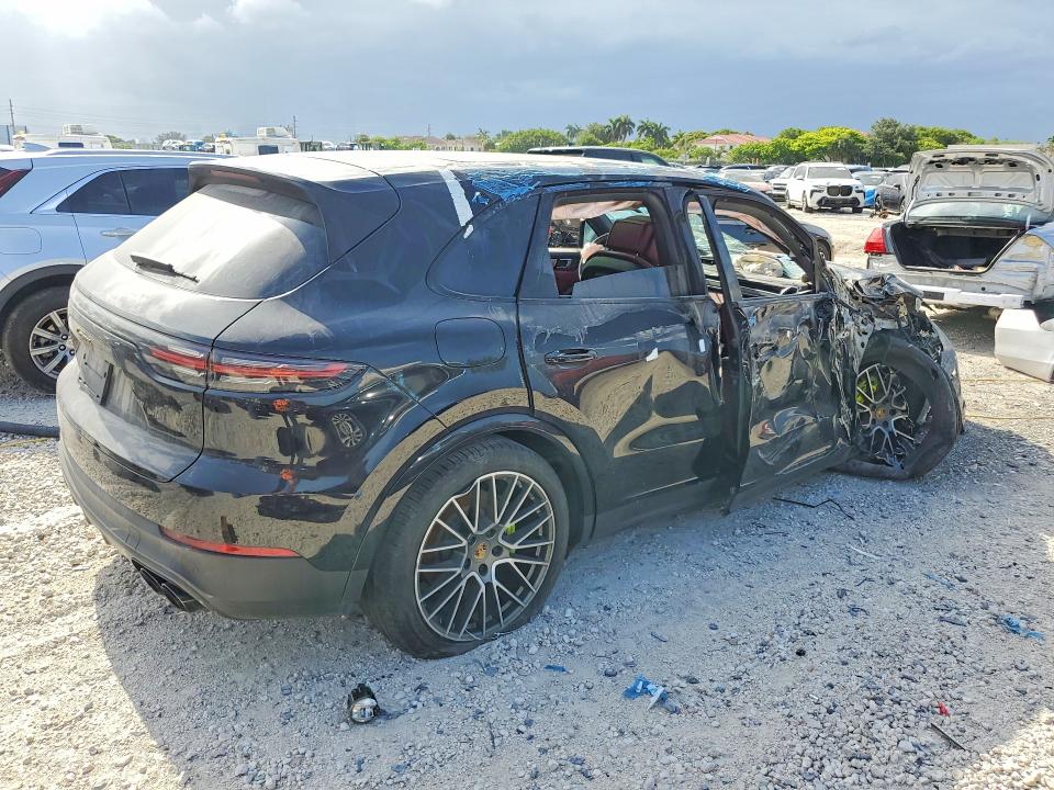 61340976 :رقم المزاد ، WP1AE2AY1PDA12004 vin ، 2023 Porsche Cayenne مزاد بيع