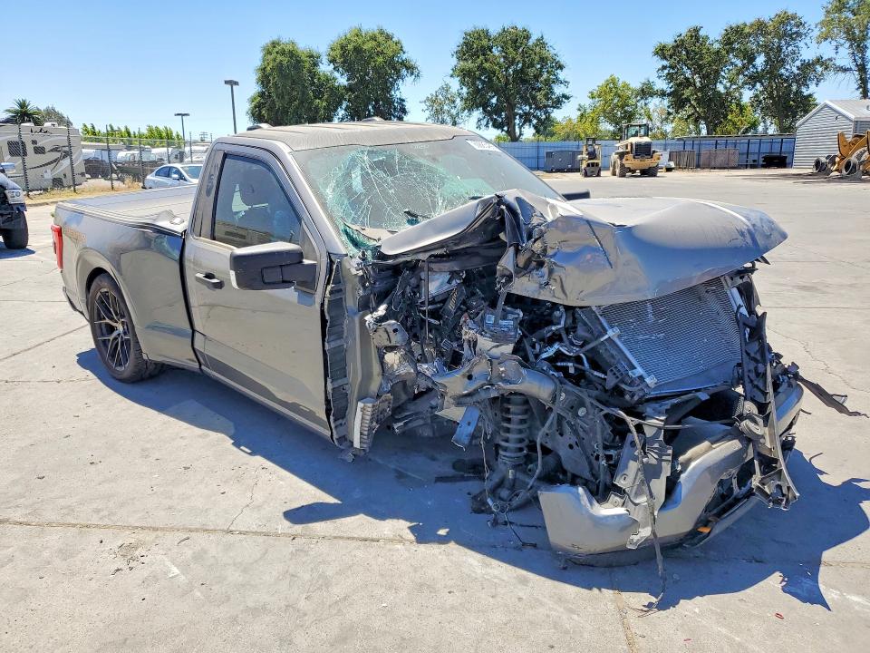60885466 :رقم المزاد ، 1FTMF1C57MKE18028 vin ، 2021 Ford F150 مزاد بيع
