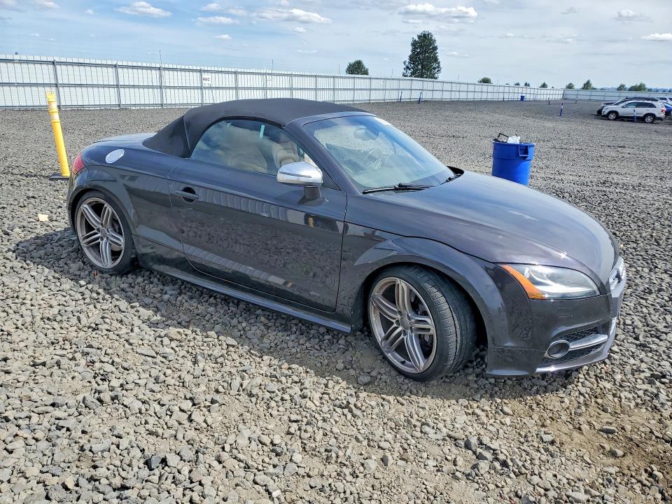 59853706 :رقم المزاد ، TRUS1AFK2B1025845 vin ، 2011 Audi Tts مزاد بيع