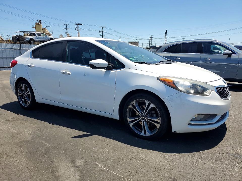 60606476 :رقم المزاد ، KNAFX4A80F5336905 vin ، 2015 Kia Forte مزاد بيع