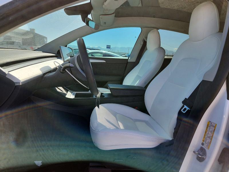60623456 :رقم المزاد ، 7SAYGDEE1NF523145 vin ، 2022 Tesla Model Y مزاد بيع