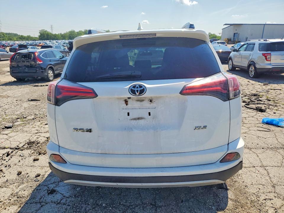 2016 Toyota Rav4 მანქანა იყიდება აუქციონზე, vin: 2T3WFREV1GW270491, აუქციონის ნომერი: 59310786