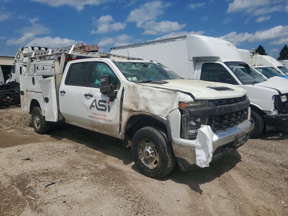 61767676 :رقم المزاد ، 1GC1YLEY8LF204818 vin ، 2020 Chevrolet Silverado مزاد بيع