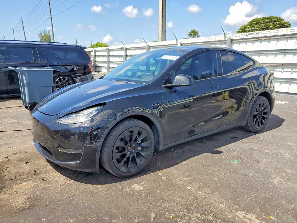 Продаж на аукціоні авто 2022 Tesla Model Y, vin: 7SAYGDEE2NA006742, номер лоту: 62020416