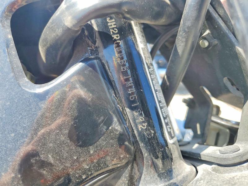 60802866 :رقم المزاد ، JH2RC44661M451892 vin ، 2001 Honda Vt750 مزاد بيع