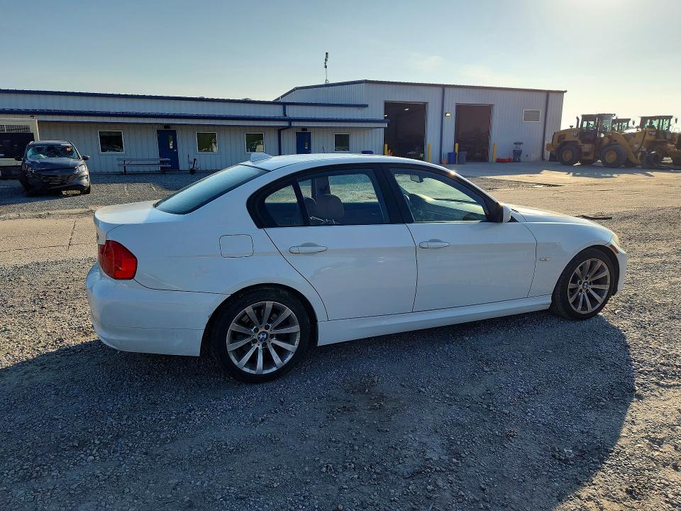 Продажа на аукционе авто 2011 Bmw 328, vin: WBAPH7C53BE850585, номер лота: 61410626