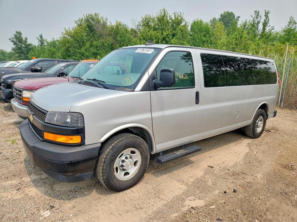 60676826 :رقم المزاد ، 1GAZGNFG3L1275373 vin ، 2020 Chevrolet Express G3500 مزاد بيع