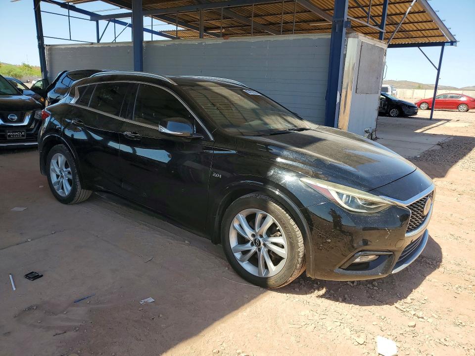 60452306 :رقم المزاد ، SJKCH5CPXJA054135 vin ، 2018 Infiniti Qx30 مزاد بيع