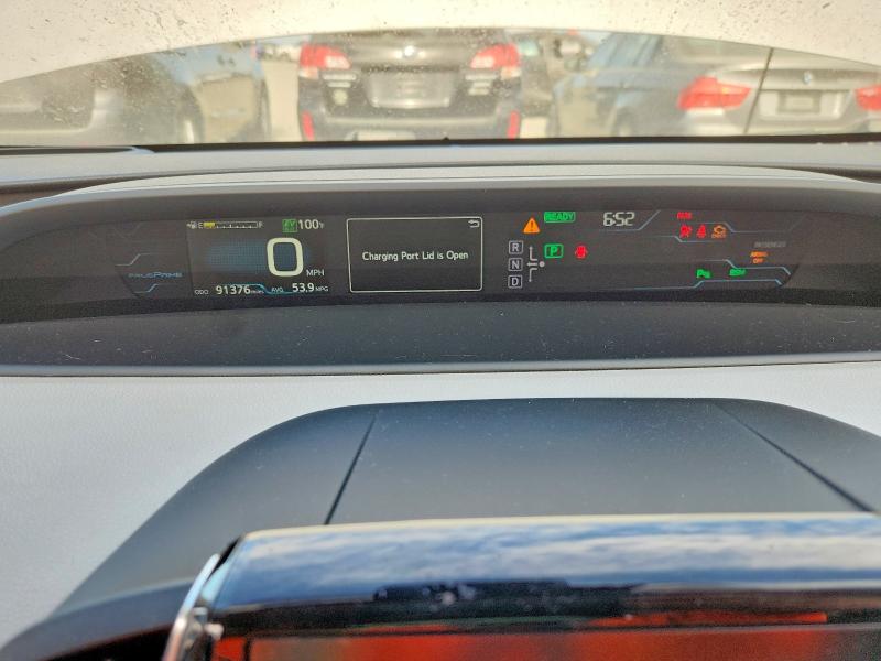 61191326 :رقم المزاد ، JTDKARFP8H3021168 vin ، 2017 Toyota Prius Prime مزاد بيع