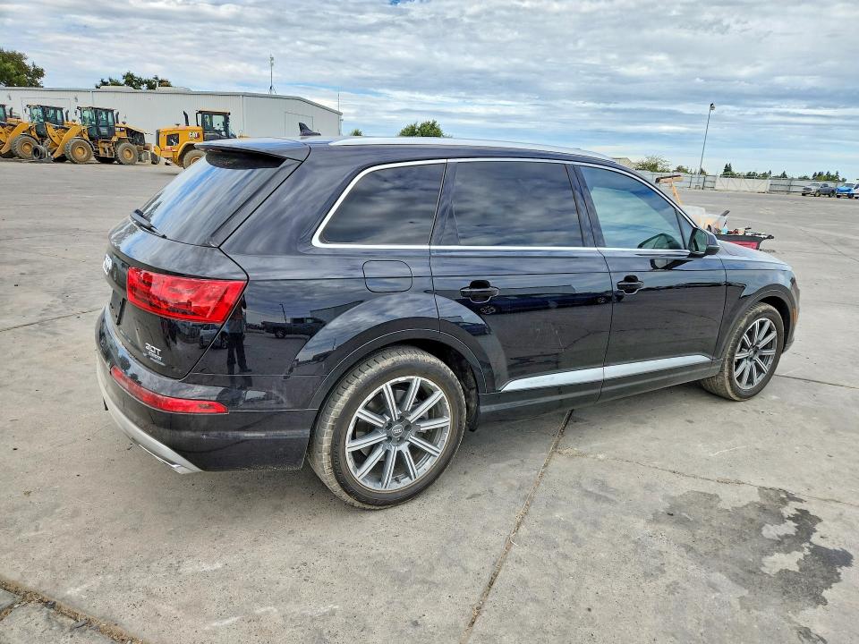 Aukcja sprzedaży 2017 Audi Q7, vin: WA1VAAF74HD015418, numer aukcji: 61714926