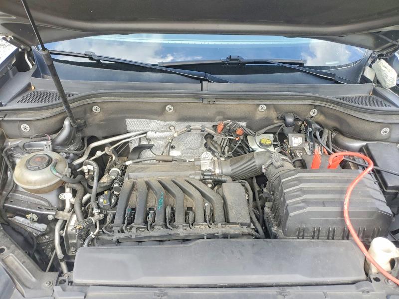 61171156 :رقم المزاد ، 1V2LR2CA5JC535911 vin ، 2018 Volkswagen Atlas مزاد بيع