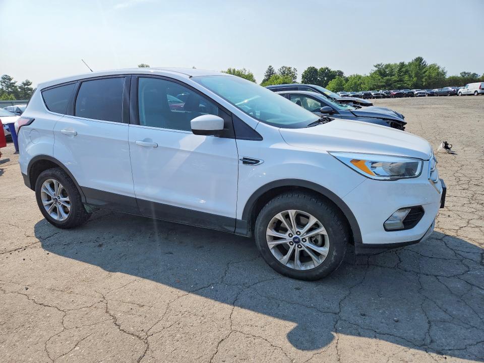 62754276 :رقم المزاد ، 1FMCU9GD2JUA77666 vin ، 2018 Ford Escape مزاد بيع
