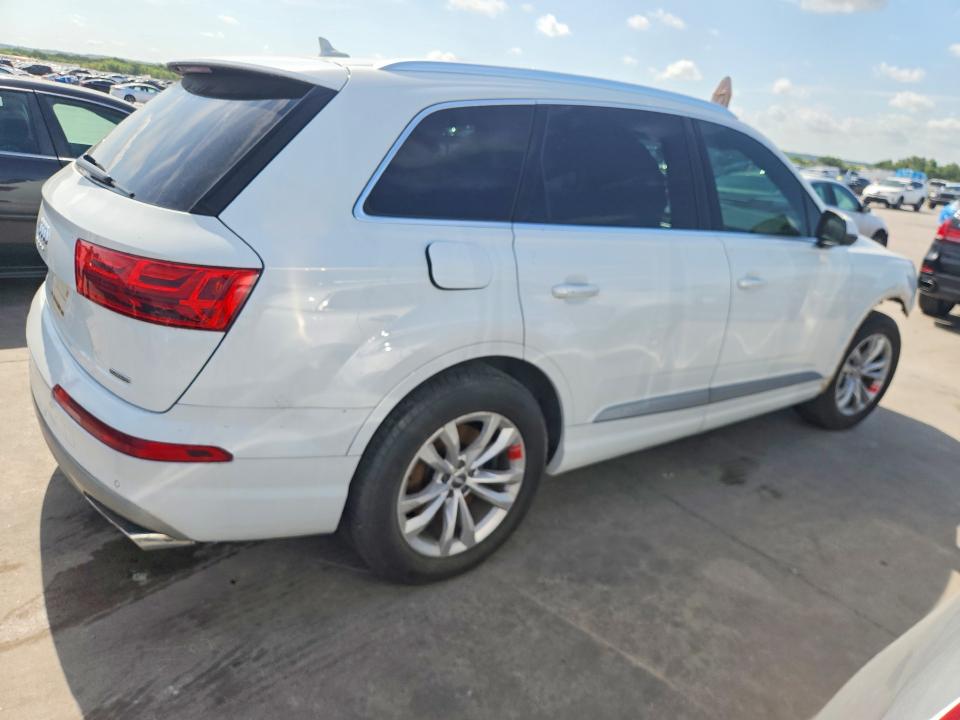 Продаж на аукціоні авто 2017 Audi Q7, vin: WA1AHAF75HD039057, номер лоту: 60704456