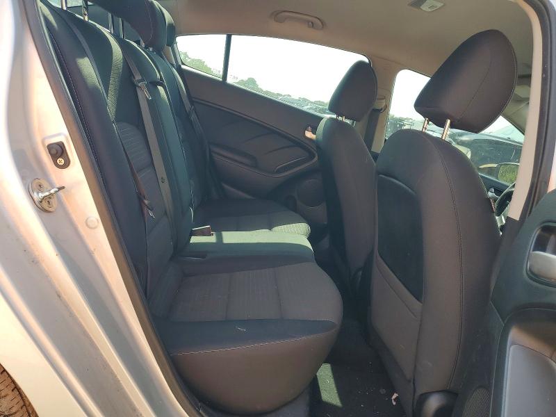 62121216 :رقم المزاد ، 3KPFL4A7XJE249936 vin ، 2018 Kia Forte مزاد بيع