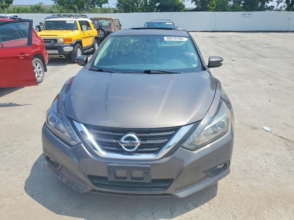 Auction sale of the 2017 Nissan Altima, vin: 1N4BL3AP1HC109435, lot number: 60818706
