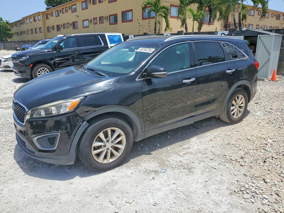 60794756 :رقم المزاد ، 5XYPG4A36HG195697 vin ، 2017 Kia Sorento مزاد بيع