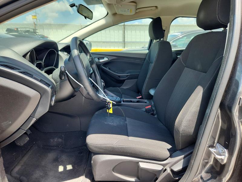 60899556 :رقم المزاد ، 1FADP3K24JL282534 vin ، 2018 Ford Focus مزاد بيع