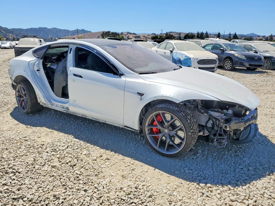 Продажа на аукционе авто 2022 Tesla Model S, vin: 5YJSA1E63NF484019, номер лота: 61536776