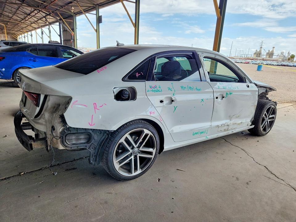 2018 Audi A3 მანქანა იყიდება აუქციონზე, vin: WAUAUGFF3J1028784, აუქციონის ნომერი: 61057726