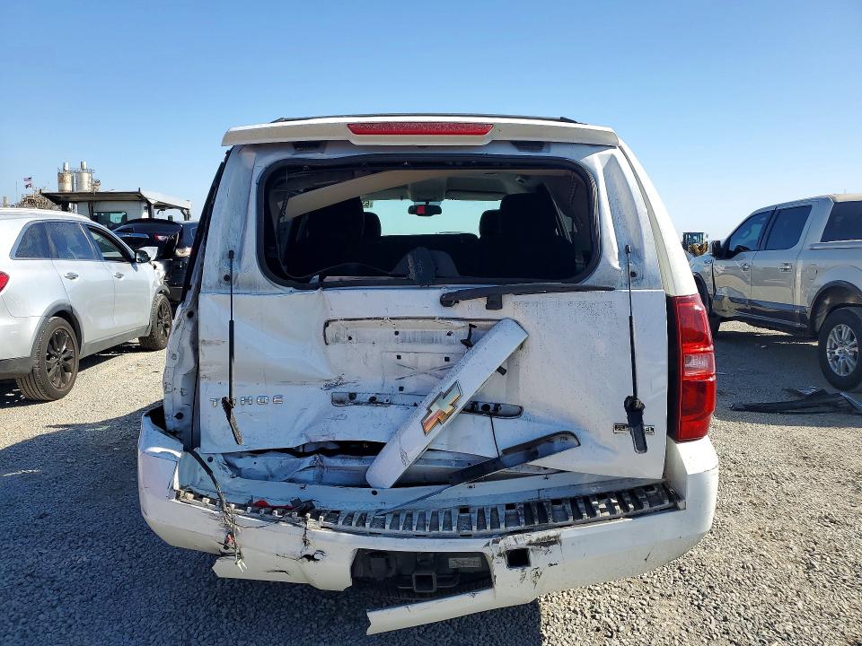 63037426 :رقم المزاد ، 1GNSCAE01BR316155 vin ، 2011 Chevrolet Tahoe مزاد بيع