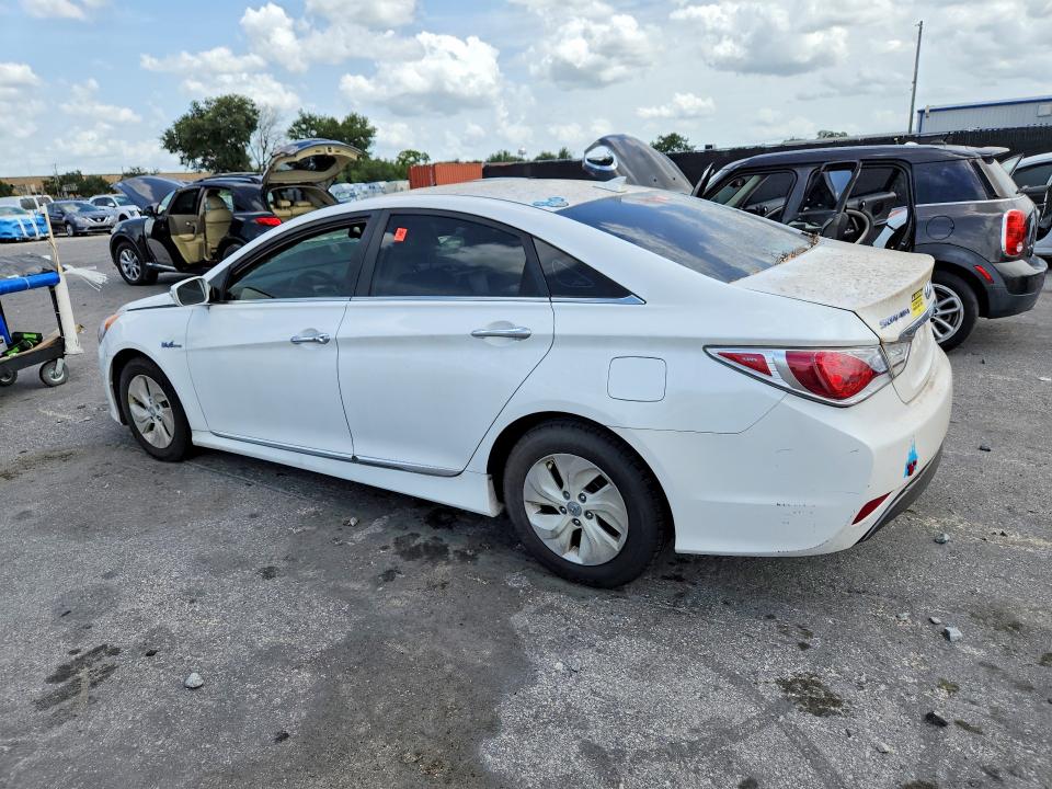 60694226 :رقم المزاد ، KMHEC4A4XFA138651 vin ، 2015 Hyundai Sonata Hybrid مزاد بيع