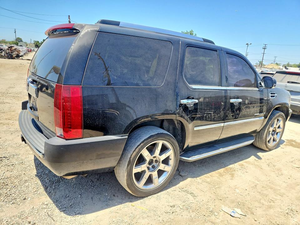Продажа на аукционе авто 2007 Cadillac Escalade, vin: 1GYEC638X7R286036, номер лота: 61585626