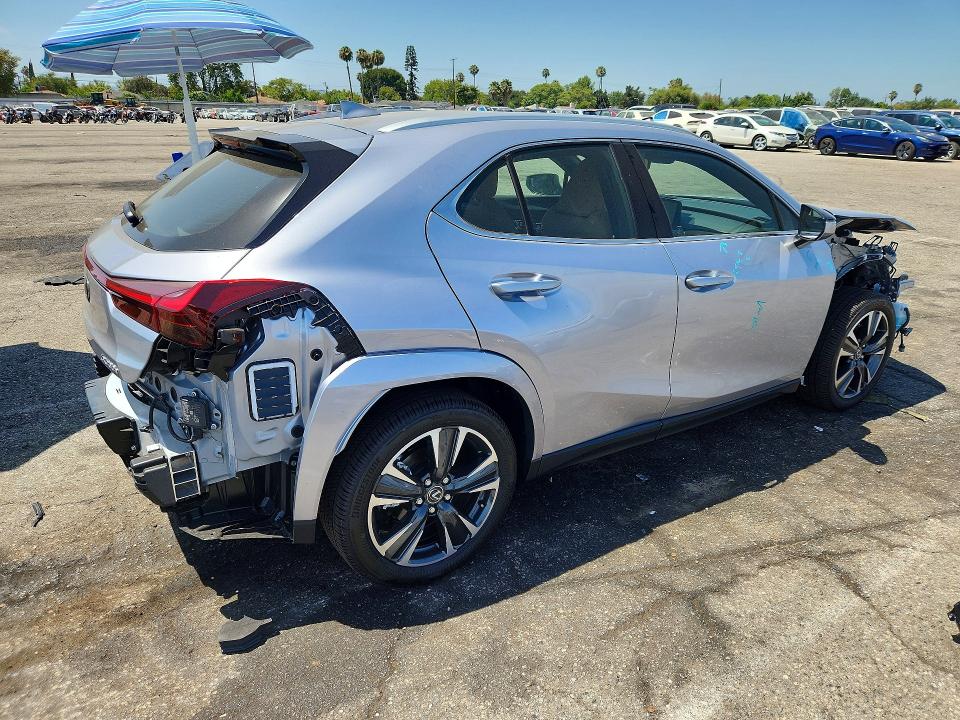 61730866 :رقم المزاد ، JTHYBJAH5T2044980 vin ، 2026 Lexus Ux 300h مزاد بيع
