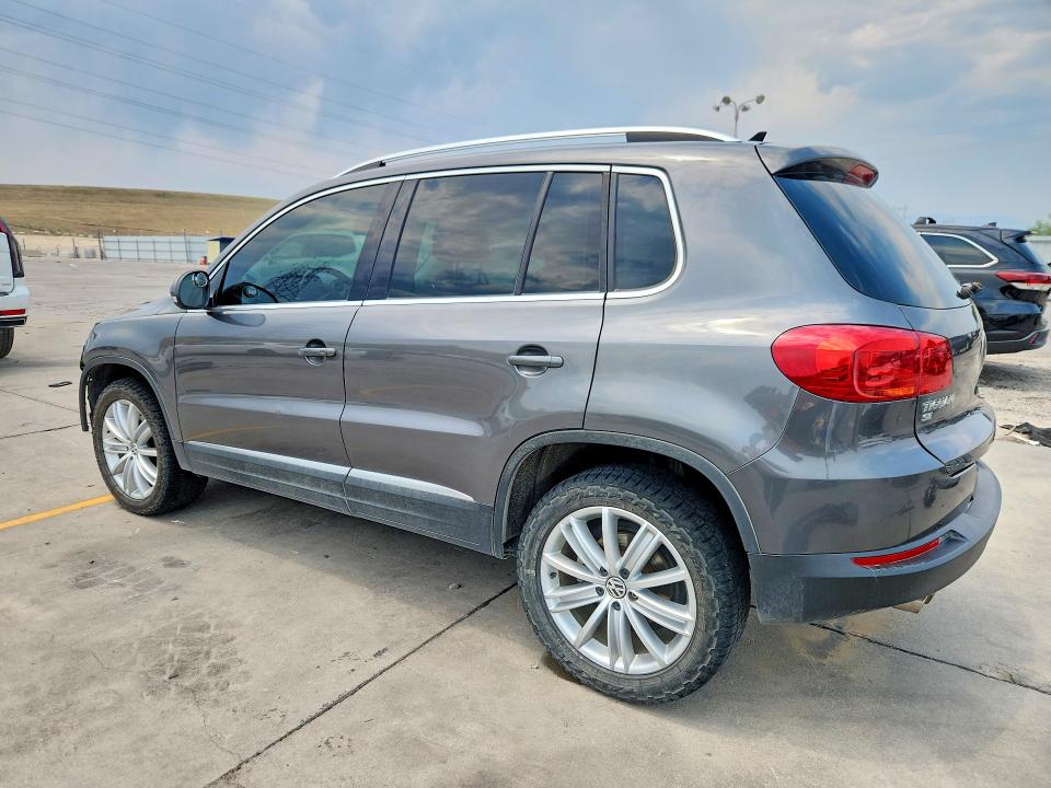 2016 Volkswagen Tiguan მანქანა იყიდება აუქციონზე, vin: WVGBV7AX1GW581073, აუქციონის ნომერი: 59644546